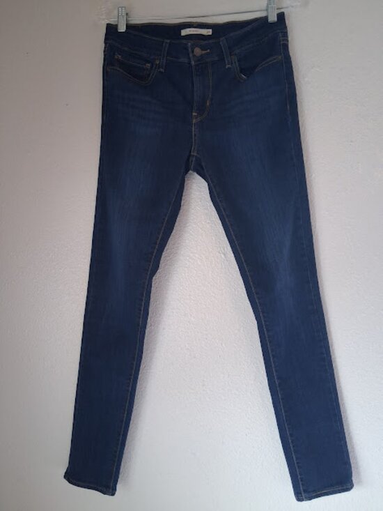 Levi's Denim - Levi's 711 women's size 28 Skinny dark wash jeans